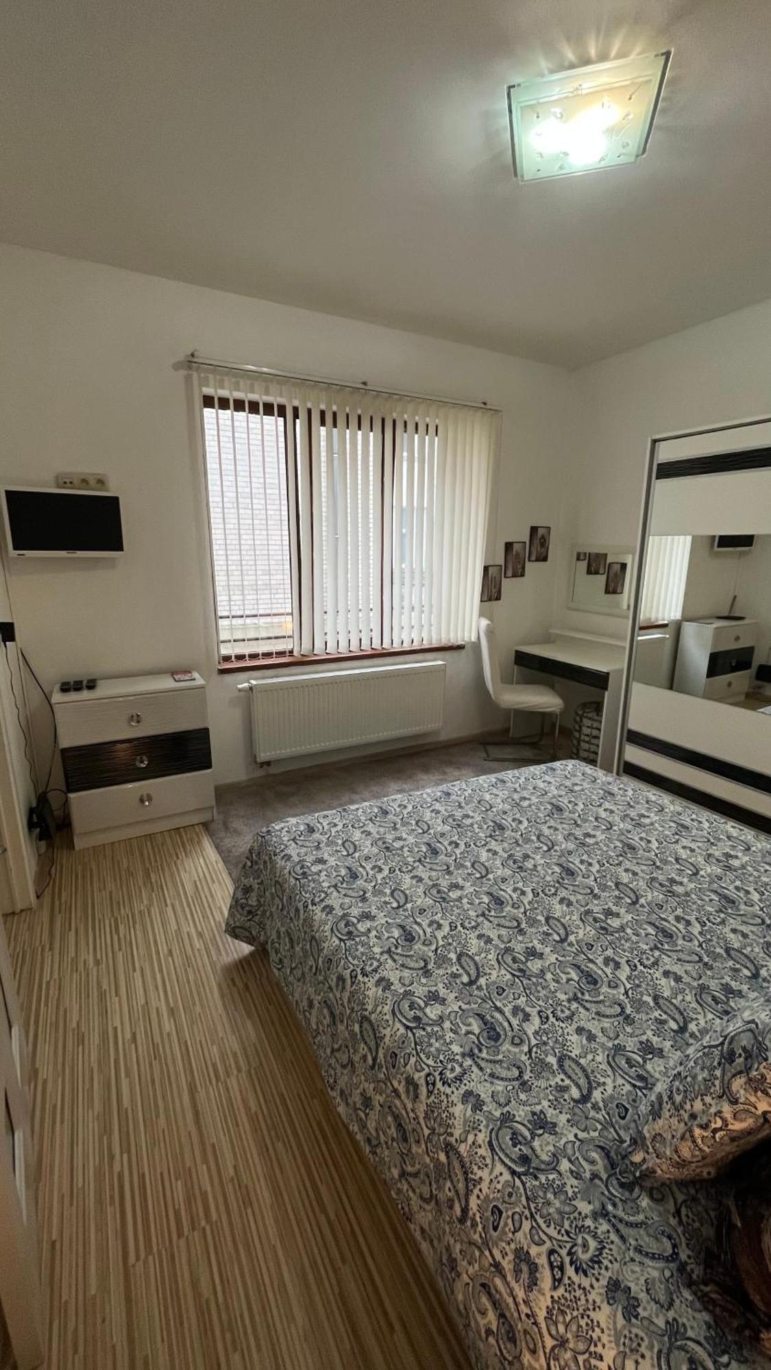 Two Bedroom Flat - Hyper Center ブリュッセル エクステリア 写真
